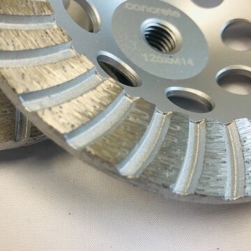 น้ําหนักเบา 100-180 มิลลิเมตร ทูโบ เบอร์คอนกรีต เครื่องบดด้วยแกนอลูมิเนียม